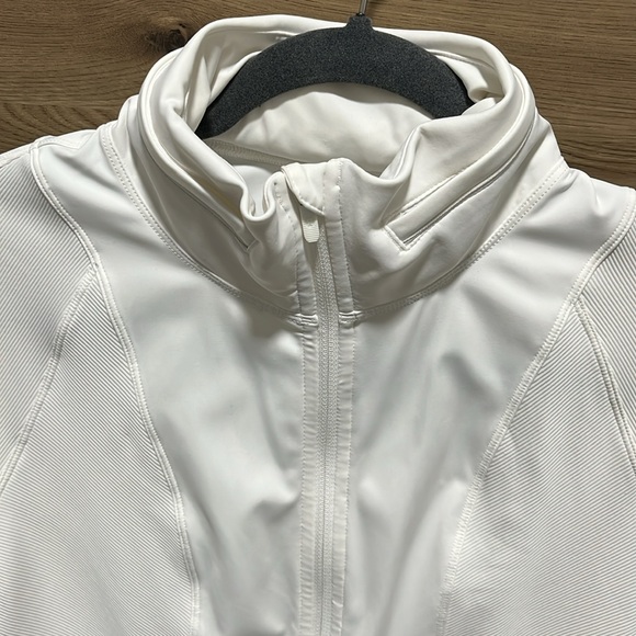 Lululemon Running Jacket 10 White - Picture 5 of 12